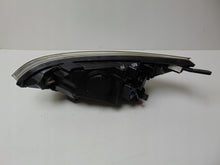 Laden Sie das Bild in den Galerie-Viewer, Frontscheinwerfer Kia Rio III Rechts Scheinwerfer Headlight SCH3563056499ya