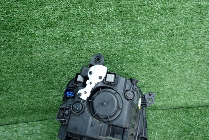 Frontscheinwerfer Hyundai Tucson 92101-N7100 85122000 Links Headlight SCH9148615221kv
