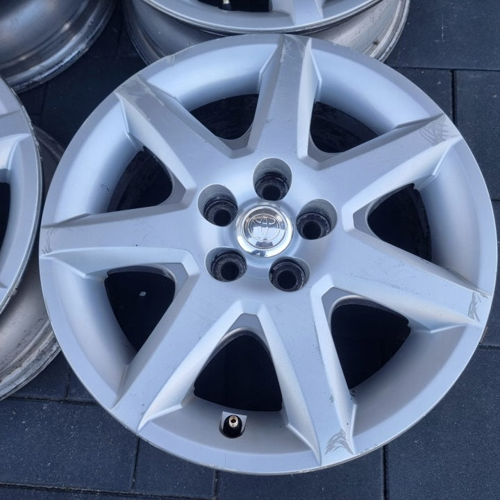 4x Alufelge 16 Zoll 6.0" 5x100 45ET Silber Toyota Iii Rim Wheel FEL9441097612co