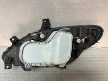 Laden Sie das Bild in den Galerie-Viewer, Frontscheinwerfer Mercedes-Benz Vito W639 A6398200261 Rechts Headlight SCH1844660453uw