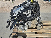 Load image into Gallery viewer, Motor Mercedes-Benz W205 274920 2.0 CGI 121TKm 2016 Hybrid Engine Unkomplett MOT7366457707ts
