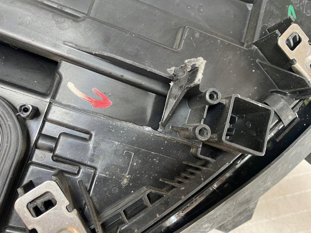 Frontscheinwerfer Mercedes-Benz W246 A2469066101 LED Links Headlight SCH4855310969og