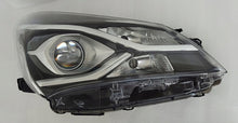 Load image into Gallery viewer, Frontscheinwerfer Toyota Yaris Rechts Scheinwerfer Headlight