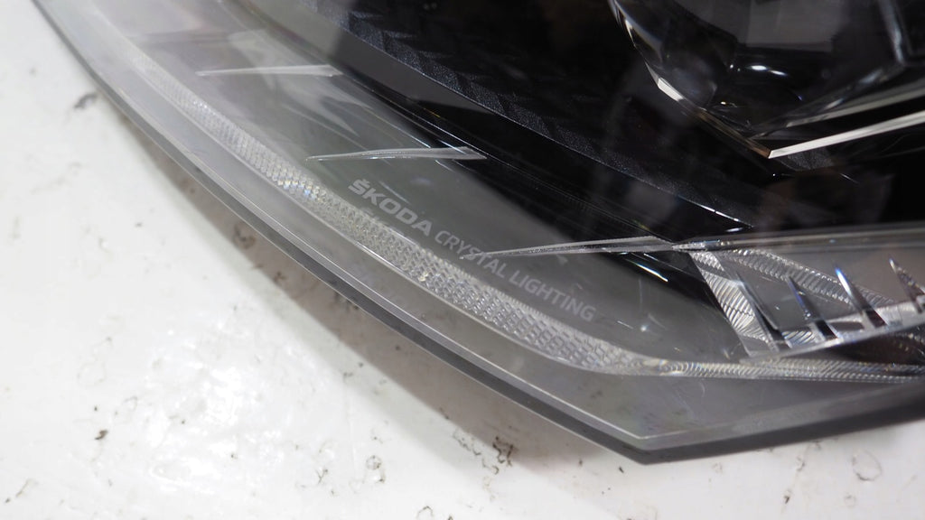 Frontscheinwerfer Skoda Fabia IV 6VB941015B Full LED Rechts oder Links SCH6524703395jt