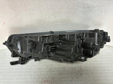 Laden Sie das Bild in den Galerie-Viewer, Frontscheinwerfer Skoda Octavia IV 5E4941016 Full LED Rechts Headlight SCH5229844679iq