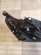 Load image into Gallery viewer, Frontscheinwerfer Ford Focus MX7B-13E015-ED Links Scheinwerfer Headlight SCH3966197237mh
