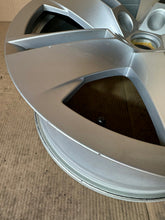 Load image into Gallery viewer, 1x Alufelge 19 Zoll 8.0" 5x112 45ET Glanz Silber 5LA601025B Skoda Enyaq FEL4399733341me