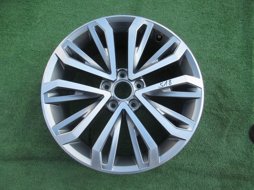 1x Alufelge 18 Zoll 7.0" 5x112 45ET Glanz Grau 2GA601025 Mg Montego T-Roc