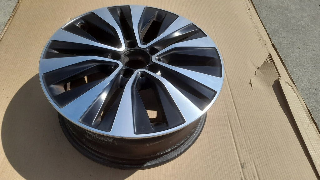 1x Alufelge 17 Zoll 6.5" 5x112 44ET A1774011000 Mercedes-Benz Cla Rim Wheel