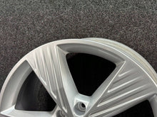 Load image into Gallery viewer, 1x Alufelge 19 Zoll 89A601025B Audi E-Tron Sportback Q4 Rim Wheel FEL2501265883bc