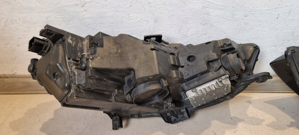 Frontscheinwerfer Audi A4 B9 8W0941034D 8W0941033D LED Rechts oder Links SCH3892901165ob