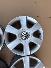 Laden Sie das Bild in den Galerie-Viewer, 4x Alufelge 16 Zoll 6.5" 5x112 50ET 1T0601025C Skoda Golf V Touran Rim Wheel FEL3932983560yg
