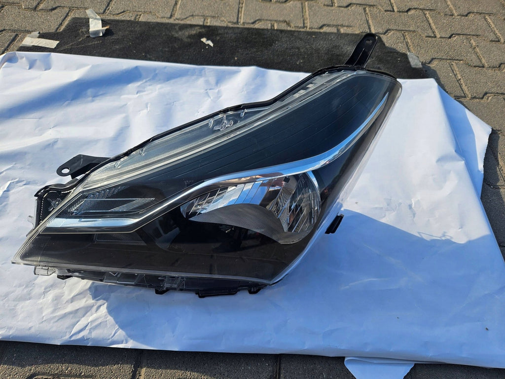Frontscheinwerfer Toyota Yaris Links Scheinwerfer Headlight