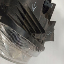 Laden Sie das Bild in den Galerie-Viewer, Frontscheinwerfer Ford Kuga 90021743 Xenon Rechts Scheinwerfer Headlight SCH2949283024ms