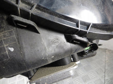 Laden Sie das Bild in den Galerie-Viewer, Frontscheinwerfer Citroën C4 Grand Picasso I 16298300 Links Headlight