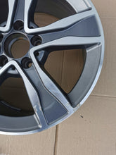 Laden Sie das Bild in den Galerie-Viewer, 1x Alufelge 17 Zoll 7.0" 5x112 48 5ET A2054010800 Mercedes-Benz W205 Rim Wheel FEL6504234933ia