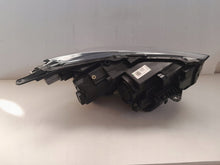 Laden Sie das Bild in den Galerie-Viewer, Frontscheinwerfer Opel Crossland X 13467967 1346968 Ein Satz Headlight SCH6867556162jk