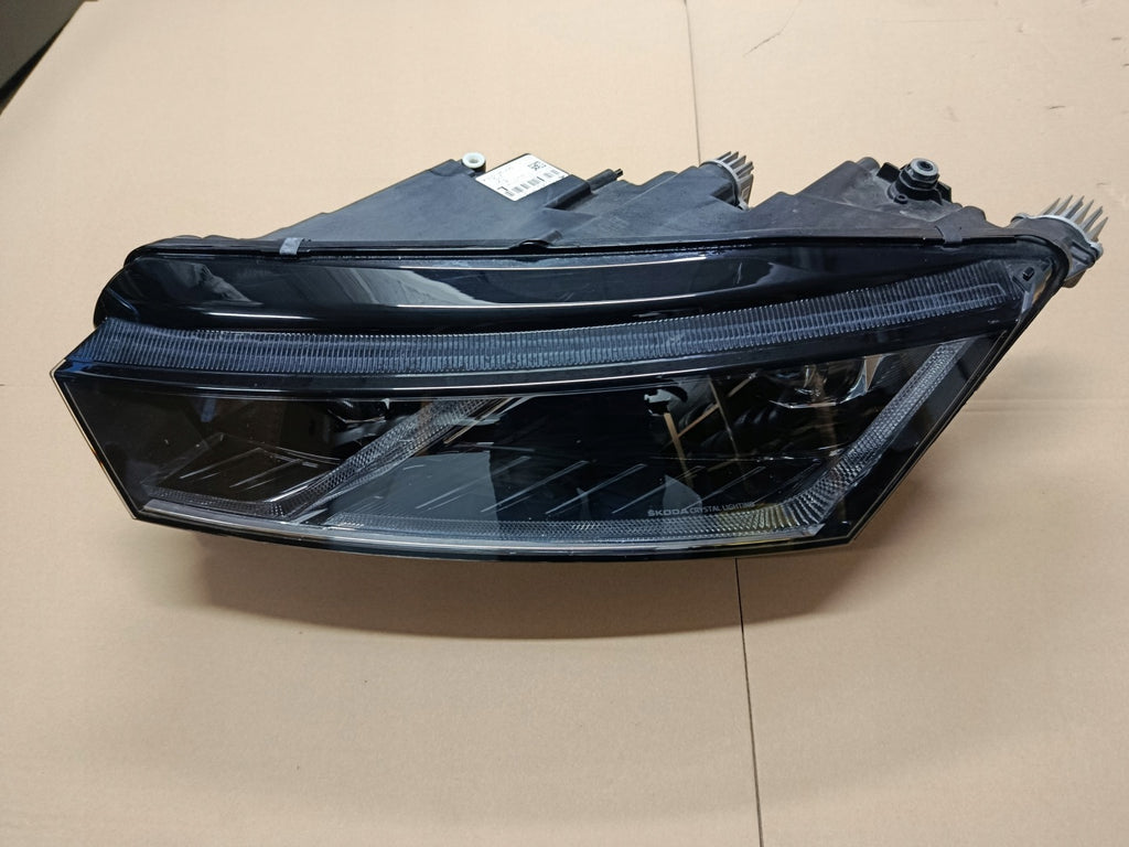 Frontscheinwerfer Skoda Octavia IV 5E4941015A Links Scheinwerfer Headlight SCH3667933807ld