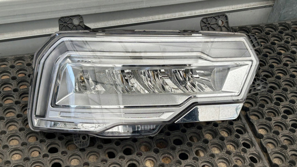 Frontscheinwerfer Daf 2188985 2210042986 Rechts Scheinwerfer Headlight SCH1739341542xh