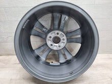 Laden Sie das Bild in den Galerie-Viewer, 1x Alufelge 17 Zoll 7.0&quot; 5x112 41ET Skoda Fabia Rim Wheel
