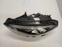 Laden Sie das Bild in den Galerie-Viewer, Frontscheinwerfer Mercedes-Benz W177 A1779064703 Full LED Rechts oder Links SCH7780225519wn
