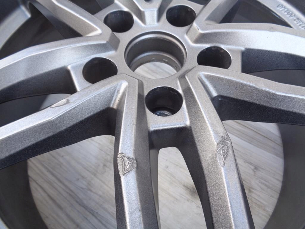 1x Alufelge 17 Zoll 7.0" 5x112 46ET Graphit 124R-001760 VW I Rim Wheel FEL7662991159ft