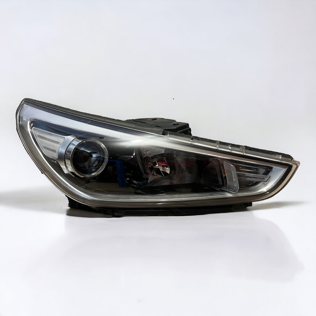 Frontscheinwerfer Hyundai I30 III 92102-G4000 Halogen Rechts Headlight