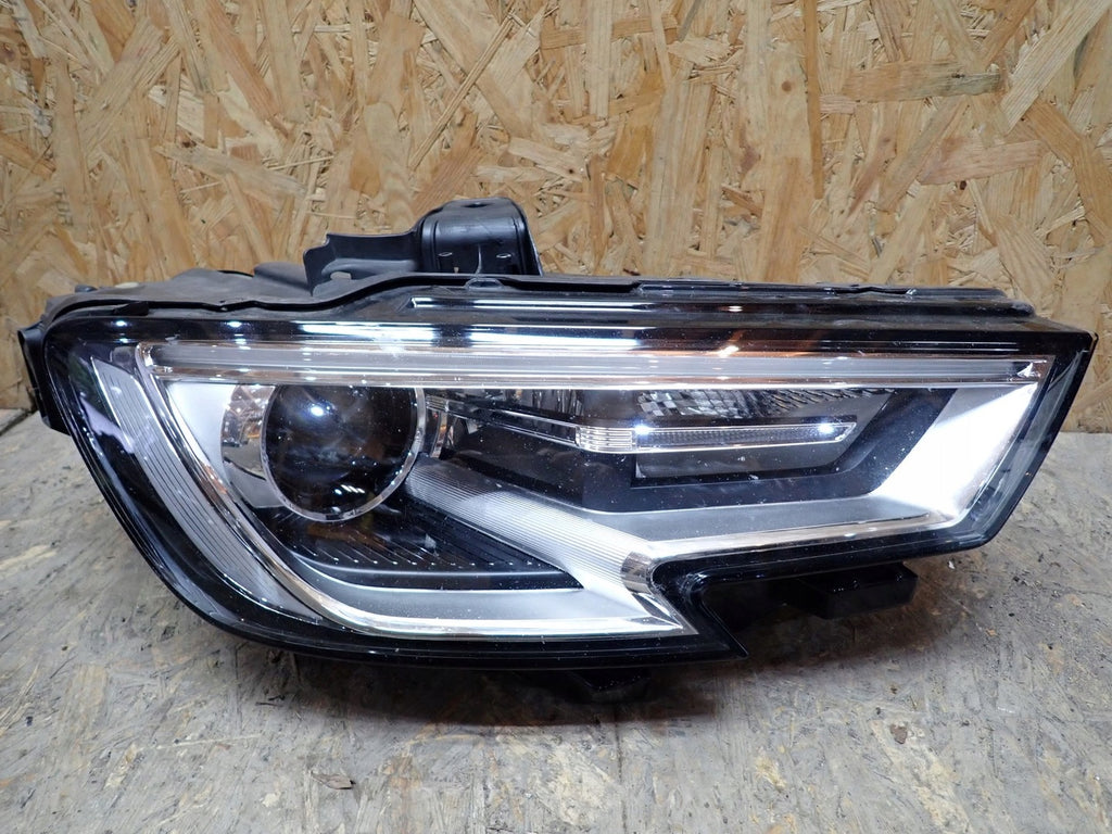 Frontscheinwerfer Audi A3 8V0941006E 90104557 Xenon Rechts Headlight