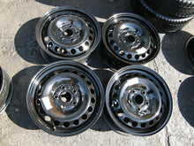 Load image into Gallery viewer, 4x Alufelge 15 Zoll 6.0" 5x112 47ET Silber VW Caddy V Golf III Jetta VI Touran FEL5284756624vi