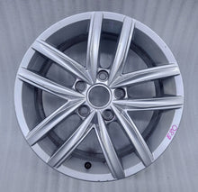 Load image into Gallery viewer, 1x Alufelge 16 Zoll 6.5&quot; 5x112 46ET Glanz Silber 5G0601025 VW Golf VII Sportsvan