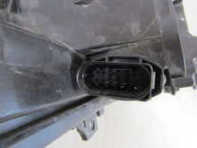 Laden Sie das Bild in den Galerie-Viewer, Frontscheinwerfer Mercedes-Benz W246 A2468207161 Links Scheinwerfer Headlight SCH6407336671up