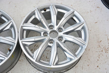 Load image into Gallery viewer, 1x Alufelge 17 Zoll 7.0&quot; 5x112 34ET Glanz Silber 80A601025 Audi Rim Wheel