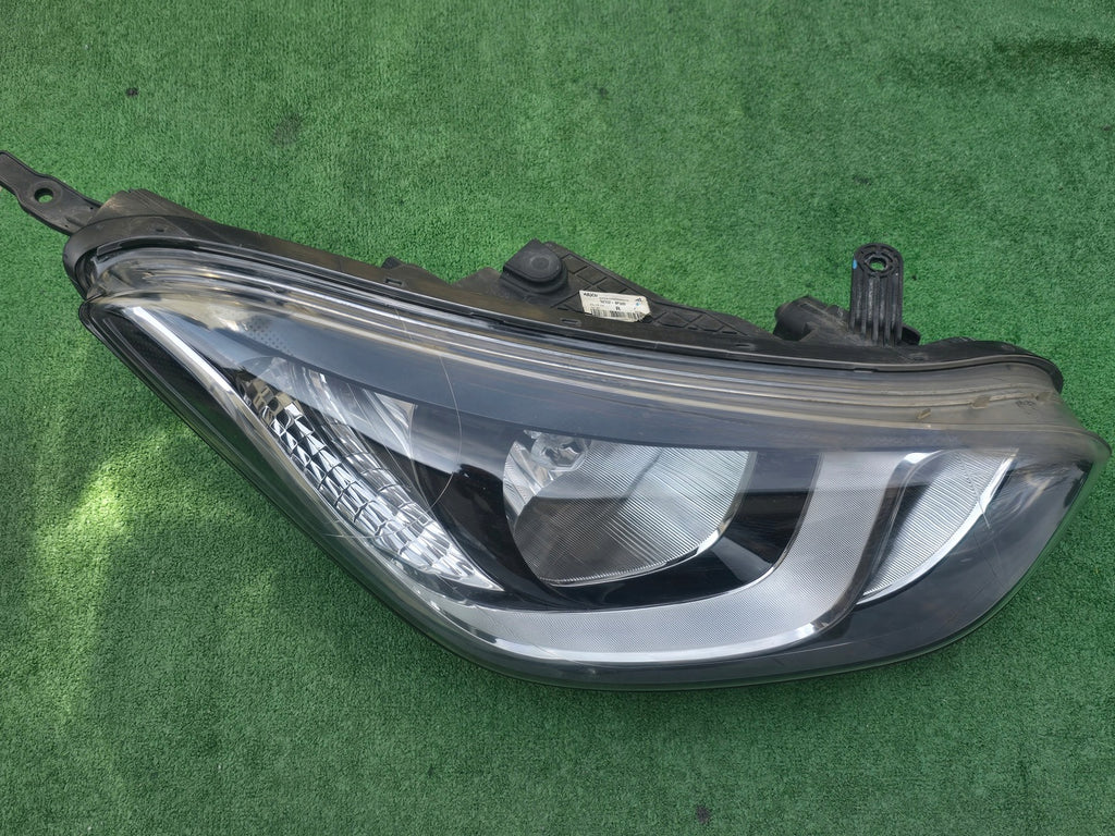 Frontscheinwerfer Hyundai I20 92102-4P500 Rechts Scheinwerfer Headlight