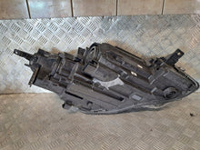 Laden Sie das Bild in den Galerie-Viewer, Frontscheinwerfer Ford Kuga LV4B-13W030-AG Links Scheinwerfer Headlight SCH2356867916xr