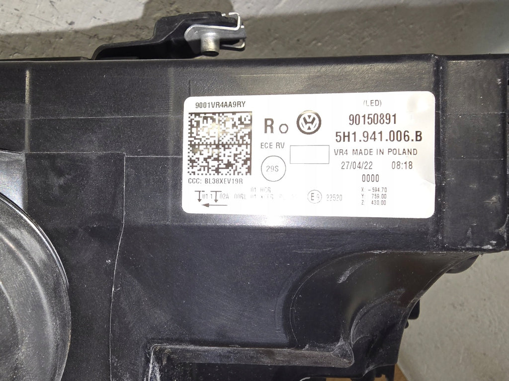 Frontscheinwerfer VW Golf VIII 5H1941005 5H1941006 LED Rechts oder Links SCH7664024849oh