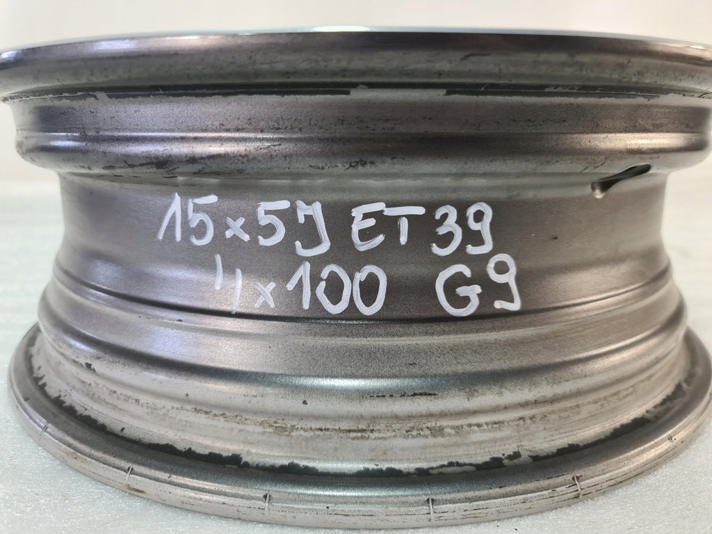 1x Alufelge 15 Zoll 5.0" 4x100 39ET Glanz Graphit 42611-0DA50 Toyota Yaris FEL3083639471xs