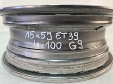 Load image into Gallery viewer, 1x Alufelge 15 Zoll 5.0" 4x100 39ET Glanz Graphit 42611-0DA50 Toyota Yaris FEL3083639471xs
