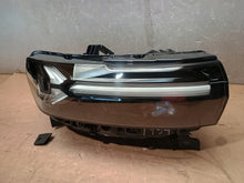 Laden Sie das Bild in den Galerie-Viewer, Frontscheinwerfer Dacia Duster 260107725R LED Rechts Scheinwerfer Headlight SCH8561293068yi