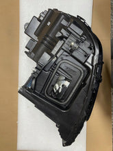 Laden Sie das Bild in den Galerie-Viewer, Frontscheinwerfer Mercedes-Benz W213 A2139067609 LED Rechts Headlight SCH9143910131cq