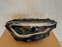 Laden Sie das Bild in den Galerie-Viewer, Frontscheinwerfer Mercedes-Benz Gla A2479064205 Rechts Scheinwerfer Headlight SCH7657078857gg