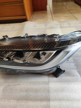 Load image into Gallery viewer, Frontscheinwerfer Toyota Yaris EUK0-8 LED Links Scheinwerfer Headlight SCH2139761572vw