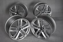 Laden Sie das Bild in den Galerie-Viewer, 4x Alufelge 17 Zoll 7.5" 5x112 38ET Glanz Silber 8W0601025E Audi A4 B9 Rim Wheel FEL5874051537im
