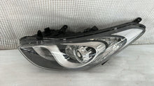 Laden Sie das Bild in den Galerie-Viewer, Frontscheinwerfer Hyundai I30 Links Scheinwerfer Headlight