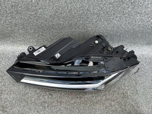 Laden Sie das Bild in den Galerie-Viewer, Frontscheinwerfer Skoda Superb I 3P1941015 Links Scheinwerfer Headlight SCH2273647250fm