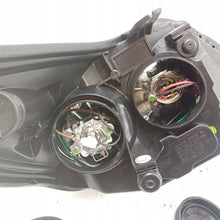 Laden Sie das Bild in den Galerie-Viewer, Frontscheinwerfer Ford Focus 20B4884B Links Scheinwerfer Headlight SCH4818443141lk