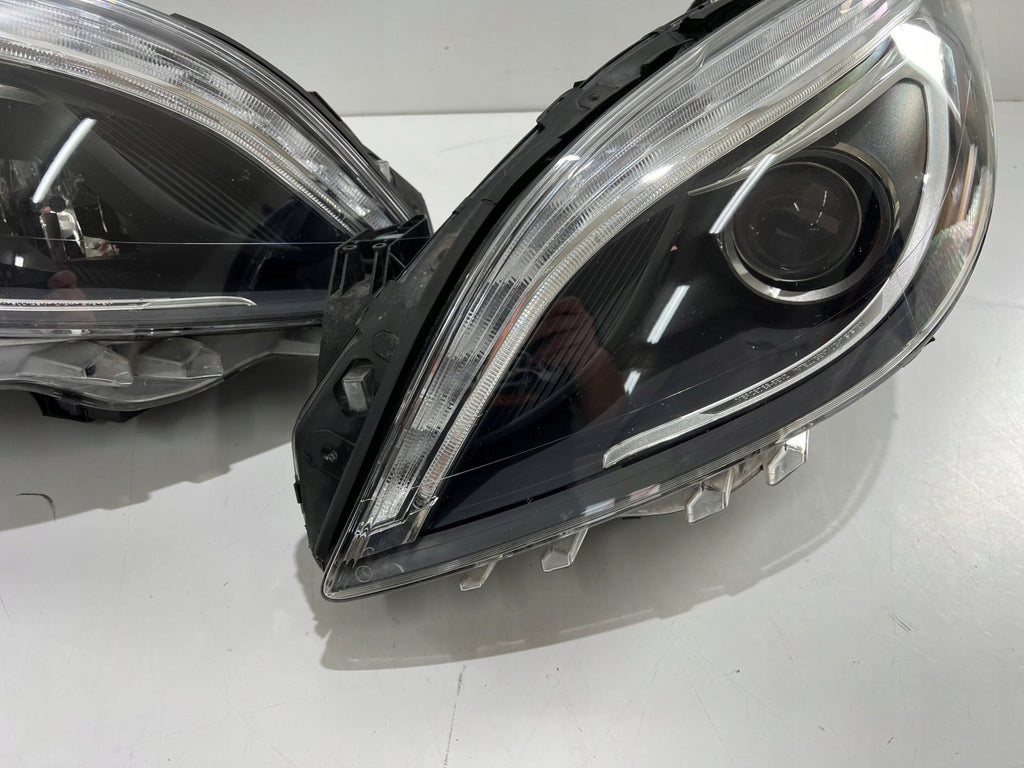 Frontscheinwerfer Mercedes-Benz A2468207761 Ein Satz Scheinwerfer Headlight SCH6082126066yu