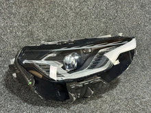 Load image into Gallery viewer, Frontscheinwerfer BMW G42 8083636 Full LED Rechts Scheinwerfer Headlight SCH4407040499oe