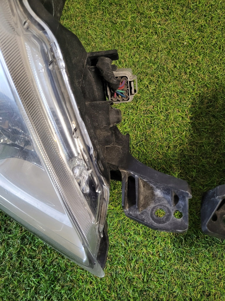 Frontscheinwerfer Peugeot Ion Rechts Scheinwerfer Headlight SCH4174667866xs