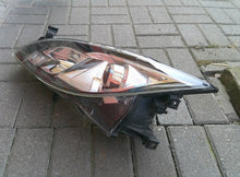 Laden Sie das Bild in den Galerie-Viewer, Frontscheinwerfer Mazda II Hatchback 6 Links Scheinwerfer Headlight