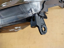 Laden Sie das Bild in den Galerie-Viewer, Frontscheinwerfer Honda Hr-V Hrv Links Scheinwerfer Headlight